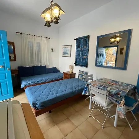 Yacht Front - Back Yard - No 8 Chora (Ios)