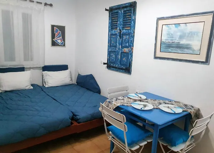 Yacht Front - Back Yard - No 8 Διαμέρισμα