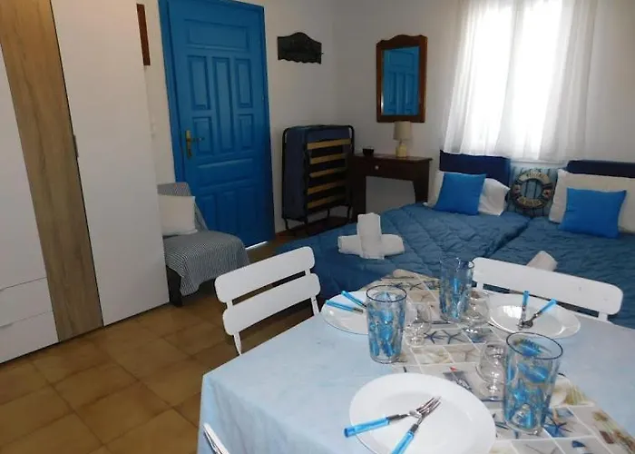 Yacht Front - Back Yard - No 8 Διαμέρισμα *