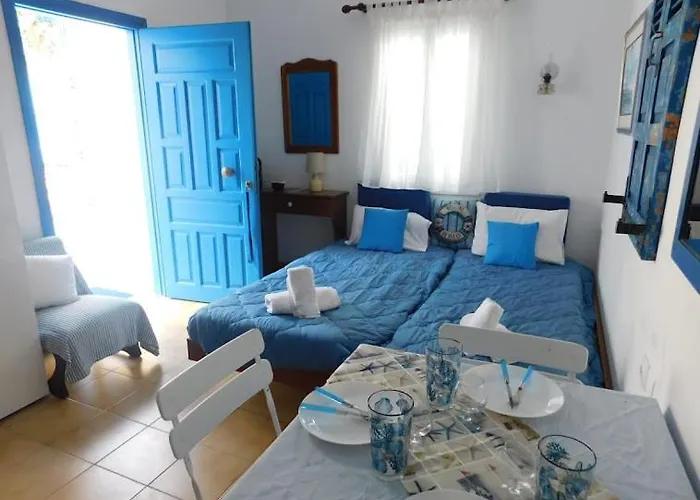 Διαμέρισμα Yacht Front - Back Yard - No 8