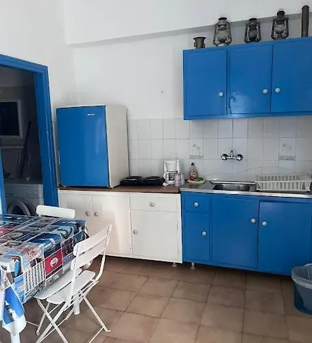 Διαμέρισμα Yacht Front - Back Yard - No 8